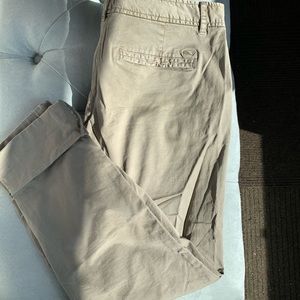 Vineyard vines chino pants